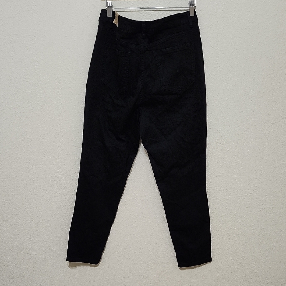 Black Skinny High-Waisted Jeans - Picture 3 of 13